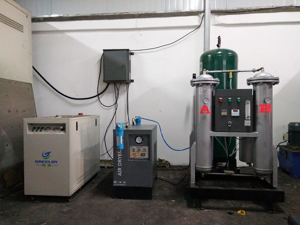 西安某(mou)科技大(dà)學實驗(yan)室用制(zhì)氮機