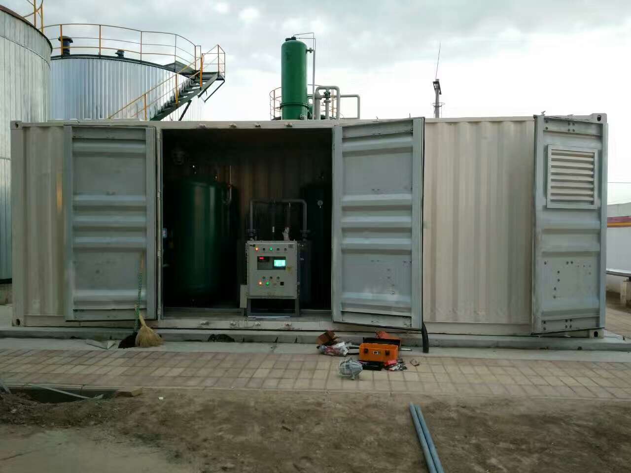鹹陽油(you)田專用防爆制(zhì)氮機